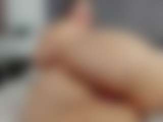 Laurel's Live Sex Cam Show