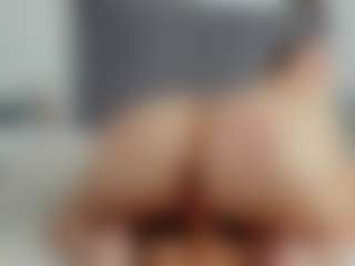Laurel's Live Sex Cam Show