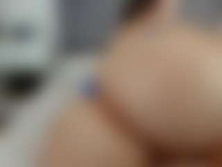 Laurel's Live Sex Cam Show