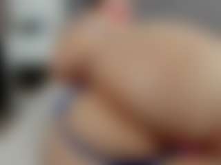 Laurel's Live Sex Cam Show
