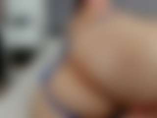 Laurel's Live Sex Cam Show