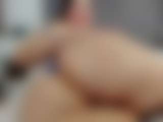 Laurel's Live Sex Cam Show