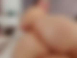 Laurel's Live Sex Cam Show