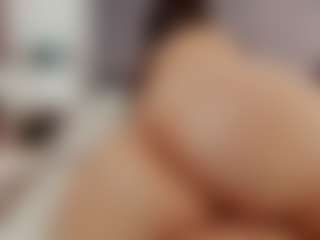 Laurel's Live Sex Cam Show