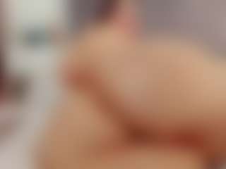 Laurel's Live Sex Cam Show