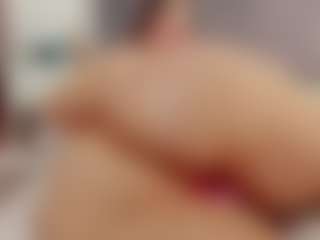 Laurel's Live Sex Cam Show