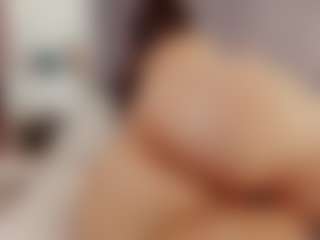 Live cam show with Laurel - HD Big Tits on SxyPornLive