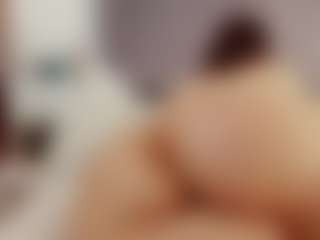 Laurel's Live Sex Cam Show