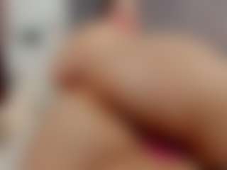 Laurel's Live Sex Cam Show