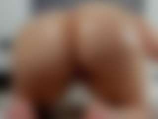 Laurel's Live Sex Cam Show