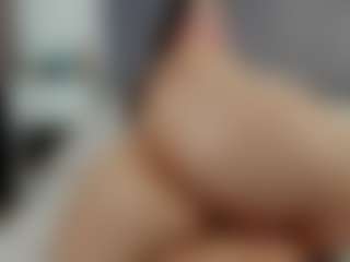 Laurel's Live Sex Cam Show