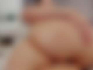 Laurel's Live Sex Cam Show