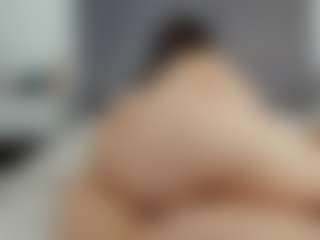 Laurel's Live Sex Cam Show