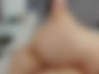 Laurel's Live Sex Cam Show