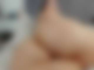 Laurel's Live Sex Cam Show
