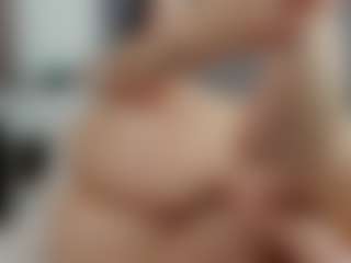 Laurel's Live Sex Cam Show