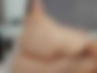 Laurel's Live Sex Cam Show