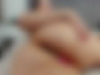Laurel's Live Sex Cam Show