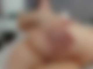 Laurel's Live Sex Cam Show