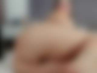 Laurel's Live Sex Cam Show