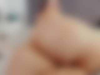 Laurel's Live Sex Cam Show