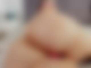 Live cam show with Laurel - Arab Young Adult on Camming Site