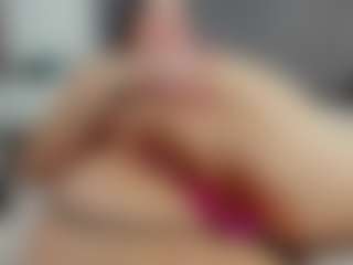 Laurel's Live Sex Cam Show