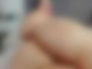 Laurel's Live Sex Cam Show