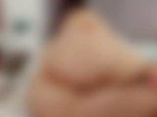 Laurel's Live Sex Cam Show