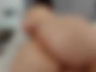 Laurel's Live Sex Cam Show