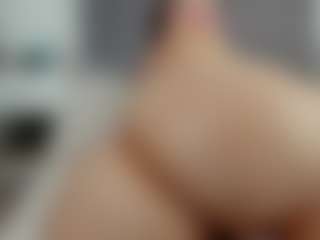 Laurel's Live Sex Cam Show