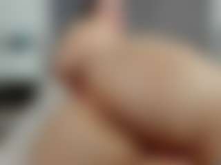 Laurel's Live Sex Cam Show