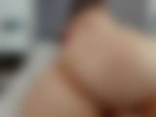 Laurel's Live Sex Cam Show