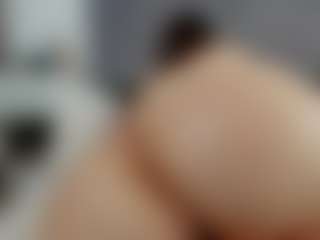 Live cam show with Laurel - Toys Middle Aged on Soda Cam