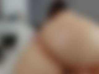 Laurel's Live Sex Cam Show