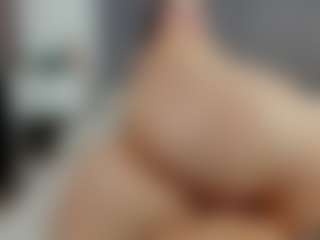 Laurel's Live Sex Cam Show