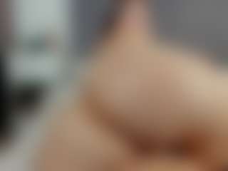 Laurel's Live Sex Cam Show