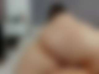 Laurel's Live Sex Cam Show