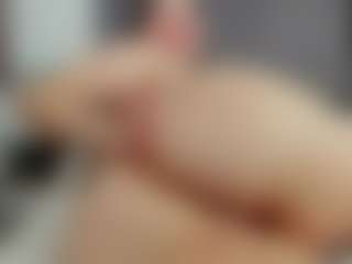 Live cam show with Laurel - Middle Aged on xxxlivecams.org
