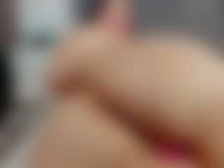 Laurel's Live Sex Cam Show