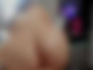 Laurel's Live Sex Cam Show