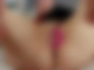 Laurel's Live Sex Cam Show