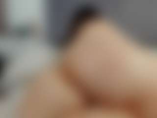 Laurel's Live Sex Cam Show