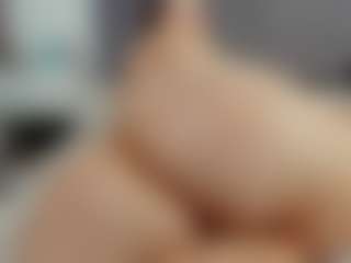 Laurel's Live Sex Cam Show