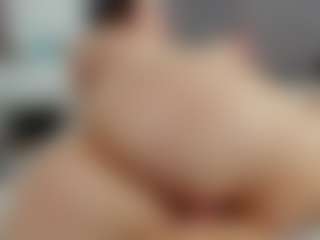 Laurel's Live Sex Cam Show