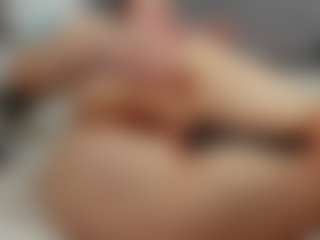 Laurel's Live Sex Cam Show