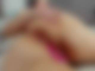 Laurel's Live Sex Cam Show