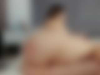 Laurel's Live Sex Cam Show