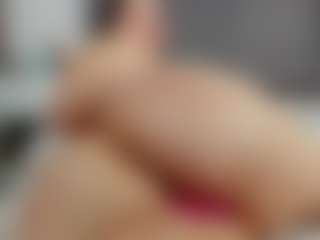 Laurel's Live Sex Cam Show