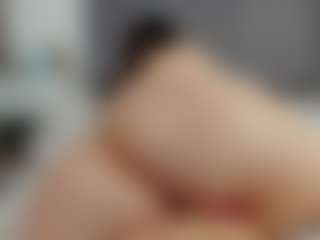 Laurel's Live Sex Cam Show